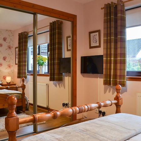 Four Winds Villa Drumnadrochit Buitenkant foto